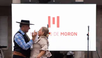 Morón celebró sus 240 años con una gran fiesta popular en la Plaza San Martín