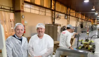 Fernando Gray visitó la planta de Alacor S.A. y destacó su compromiso con la producción nacional