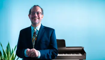 Sergio Feferovich: “La música es un puente para emocionarse, aprender y conectarse con los demás”