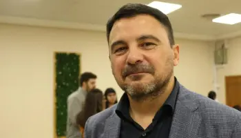 “El ministro de Economía del país es la cuenta de X del secretario del Tesoro norteamericano”