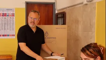Diego Valenzuela votó en Tres de Febrero: “Cada voto es una expresión de libertad y compromiso"