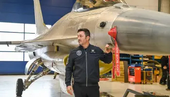Los aviones F-16 y una historia que vuelve a repetirse