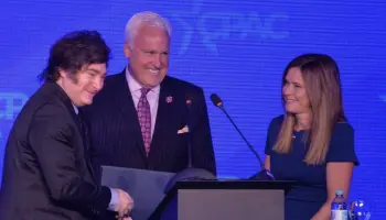 Javier Milei presiona a Matt Schlapp para remover a Eduardo Verástegui de la presidencia de CPAC México