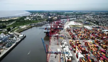 Sergio Massa avanza en Dock Sud con Mónica Litza y presiona el equilibrio político de Axel Kicillof