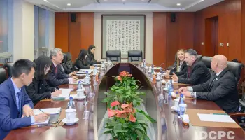 Merlo: Reuniones de trabajo con el corazón diplomático, político, económico y académico de China
