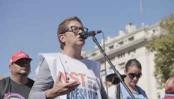 Marcha por un “salario mínimo digno”: "El gobierno empuja a miles de familias a la desesperanza”