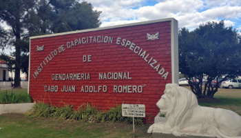 Nueva denuncia contra Gendarmería: “Me negaron atención médica y mi bebé murió en un calabozo”