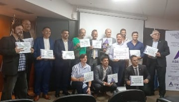 El platense Gustavo Navarro fue distinguido como Hombre Destacado ASEMPIO 2025