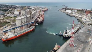 Puerto de Quequén y las concesiones: “Se llevan miles de millones mientras la región se empobrece”