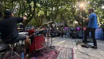 Autos Robados y Camionero llenaron de rock la ex ESMA