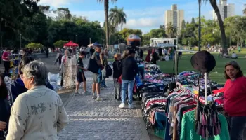 Feriantes de parque Saavedra de La Plata: “Hace cuatro meses que no podemos trabajar”