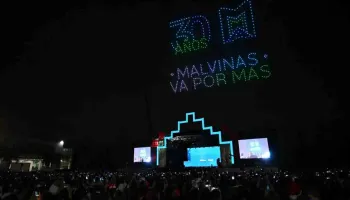Más de 100 mil personas celebraron la Navidad en Malvinas Argentinas con un show histórico por los 30 años del distrito
