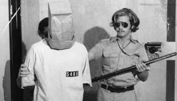 “El efecto Lucifer”: “Cómo personas buenas pueden convertirse en personas con actos profundamente maliciosos”