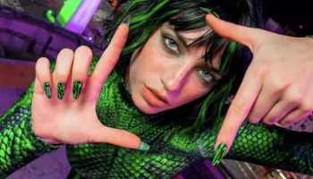 LUMI-7, la artista creada con IA: "Esto viene a repreguntarnos qué significa ser humano"