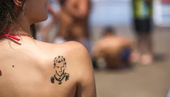 El impacto de la crisis en el mundo del tatuaje: “Desde hace 10 años viene cada vez menos gente”