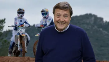 Río Negro: Alberto Weretilneck suma millonarias compras directas mientras crecen los reclamos gremiales 