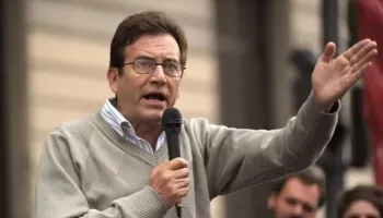 Marcelo Ramal: “Javier Milei es el guante a medida de una sociedad en derrumbe y en guerra”