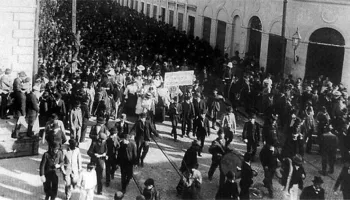 La economía en el cambio de régimen