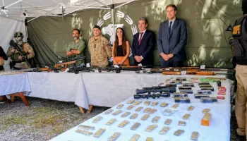 Santa Fe: Hallan arsenal narco capaz de perforar blindados y crece la sospecha de un plan
