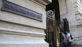Preocupación en el Colegio Nacional: “Perdemos un montón de clases por culpa de los paros”