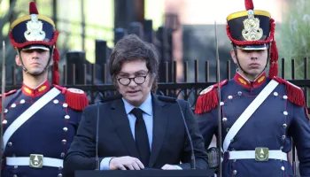 Islas Malvinas: El avance de Gran Bretaña y el silencio de Javier Milei