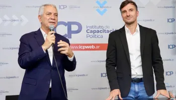 La Plata: Julio Alak y Lucas Ghi encabezaron el inicio de un ciclo de conferencias
