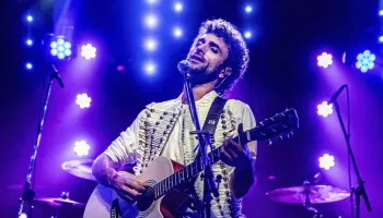 Solo Cerati llega a calle Corrientes: “Es un show con canciones que el público quiere”