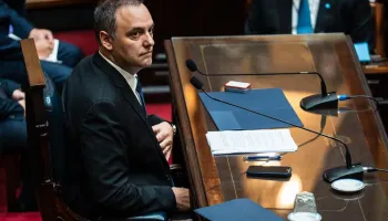 Adorni en el Congreso: “El clima que se está viviendo es bastante tensionado”