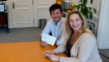 Karina Milei, Santiago Caputo y la disputa por el control real