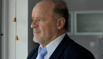 "El FMI y las crisis inducidas son herramientas de un plan de despoblación"