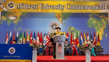 Universidad de Estados Unidos distinguió a Mario Ishii con un Doctorado Honoris Causa