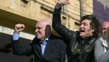 Reinsertar a José Luis Espert para invisibilizar a Manuel Adorni