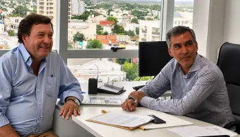 Río Negro: Alberto Weretilneck, otra vez en la mira por contratos políticos