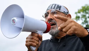 "El Perro" Santillán: "Hoy podemos hablar de colonia Argentina por la entrega de recursos"