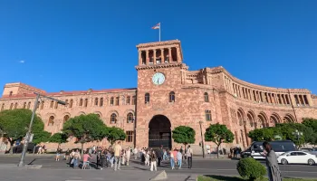 Elecciones en Armenia: Nikol Pashinián apuesta a abrir fronteras con Azerbaiyán y Turquía