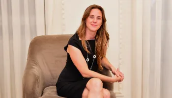 Agustina Vila omitió detallar gastos por más de 30.000 millones de pesos