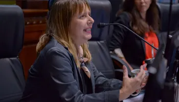 Alejandrina Barry denunció la crisis en Bolivia: "Hay más de siete asesinados"