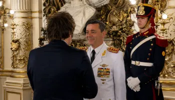 Las Fuerzas Armadas en Argentina, entre la realidad y el realismo mágico