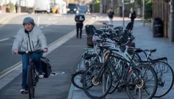 Modelo Milei: la bicicleta se consolida como refugio ante la crisis en el transporte