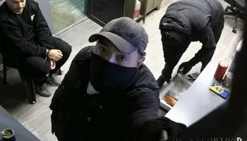 Robo comando en José C. Paz: tras reducir a vigilador, la policía busca a cuatro delincuentes