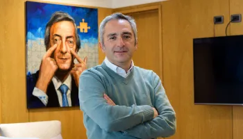 Andrés Larroque pagará 2 millones por día a un viejo amigo del poder y crecen las dudas