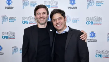 Carbonato de sodio: Axel Kicillof, bajo presión por investigación en el Puerto de San Nicolás