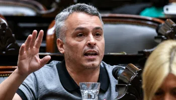 Esteban Paulón cruzó al gobierno por las universidades: "Para los servicios de inteligencia sí hay plata”