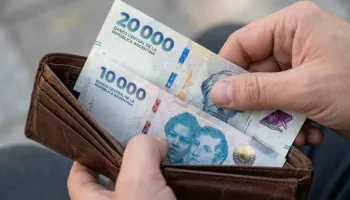 Casi 9 de cada 10 argentinos asegura que su salario no le gana a la inflación