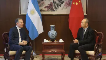 Esteban Echeverría: Fernando Gray se reunió con el embajador de China