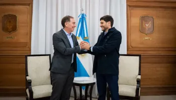 Santa Fe: Maximiliano Pullaro firmó en la Casa Rosada un convenio histórico