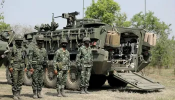 Javier Milei paga por material militar que Estados Unidos dona a otros países
