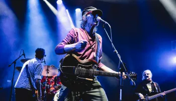 Skay Beilinson volvió a La Plata y el corazón ricotero latió más fuerte que nunca 
