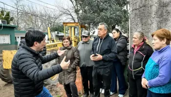 Malvinas Argentinas: Leo Nardini supervisó las obras de pavimentación e hidráulica