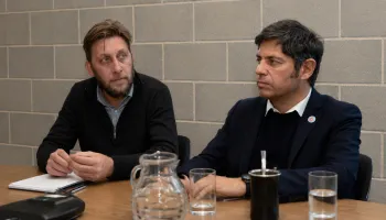 Axel Kicillof entregó viviendas inhabitables: fue advertido y no dio respuestas